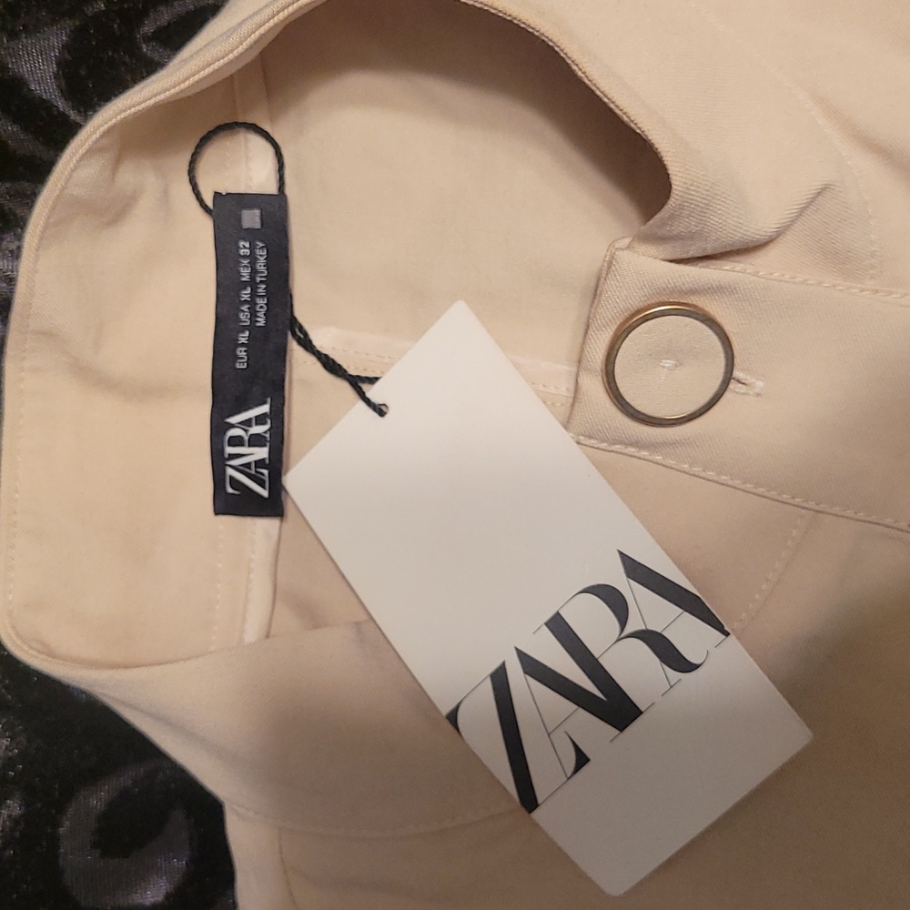 Zara vest